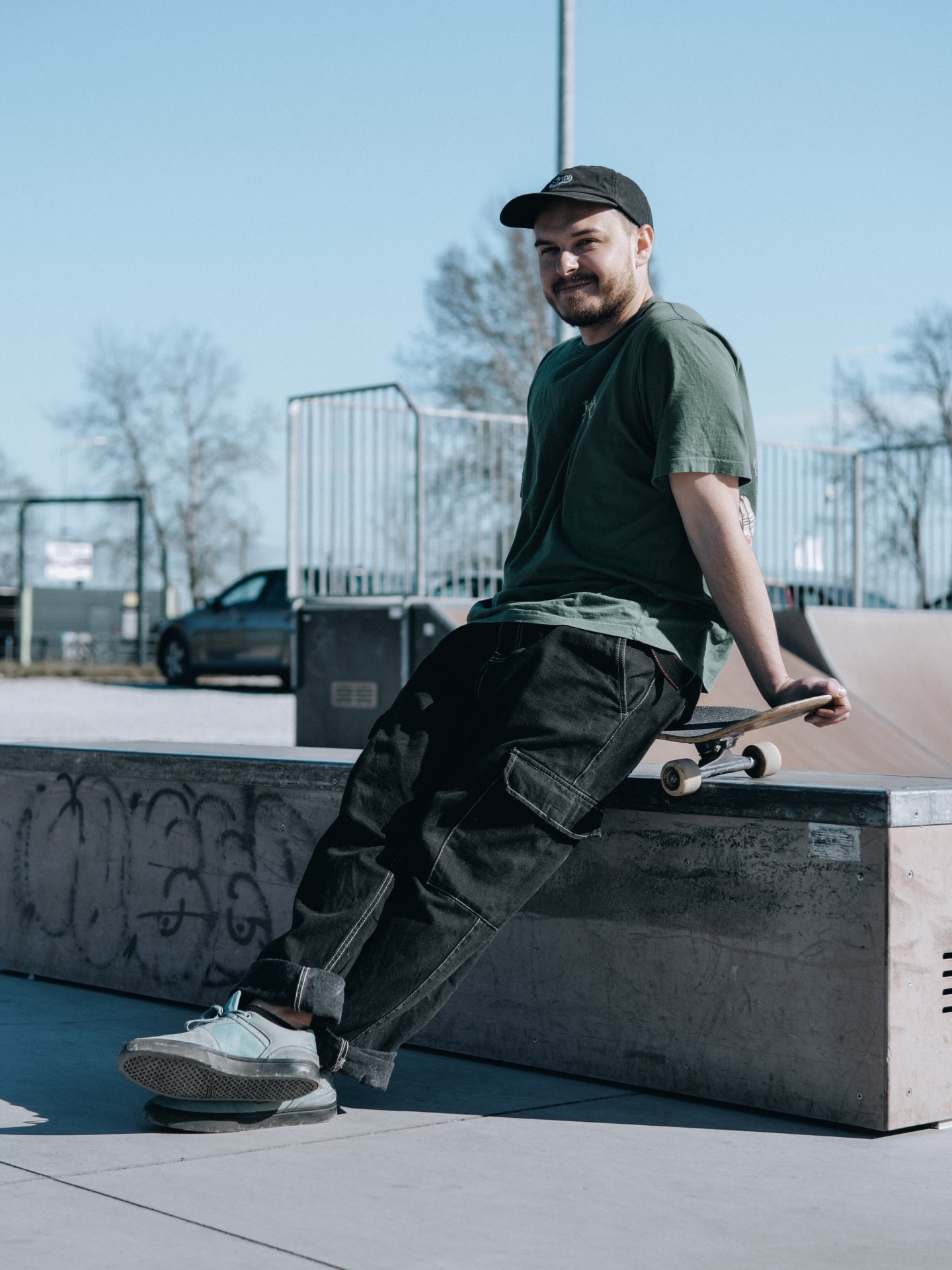 Bartosz Kwiatkowski na deskorolce